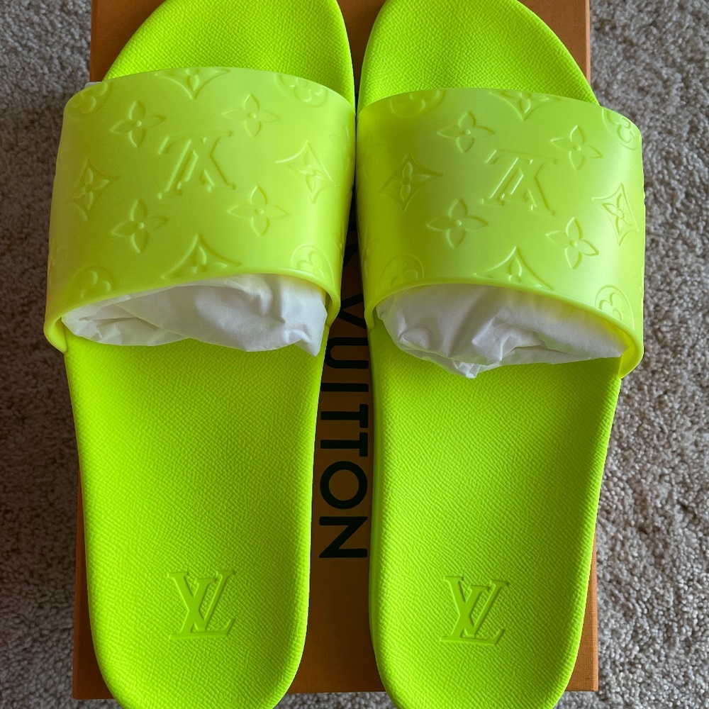 MENS Louis Vuitton Waterfront Mule